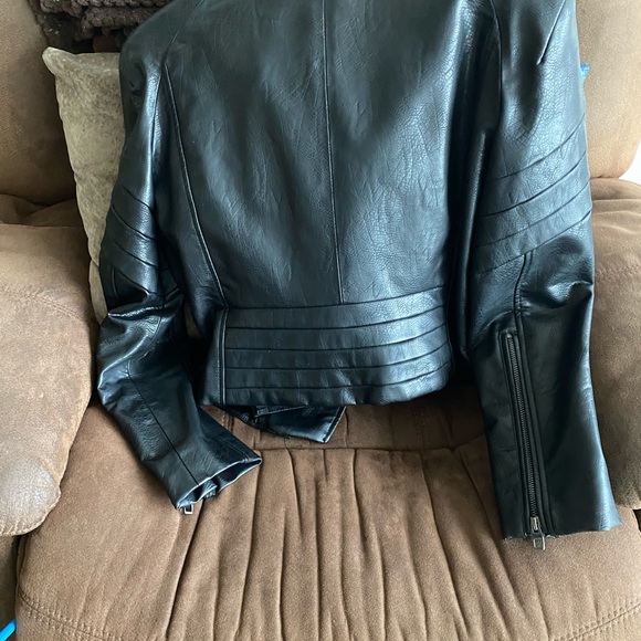 Three black jackets - Picture 2 of 8